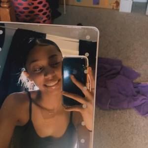 Meet your Posher, Jalea